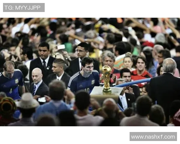 法甲波尔图迎战南特强强对决引发球迷热议与期待